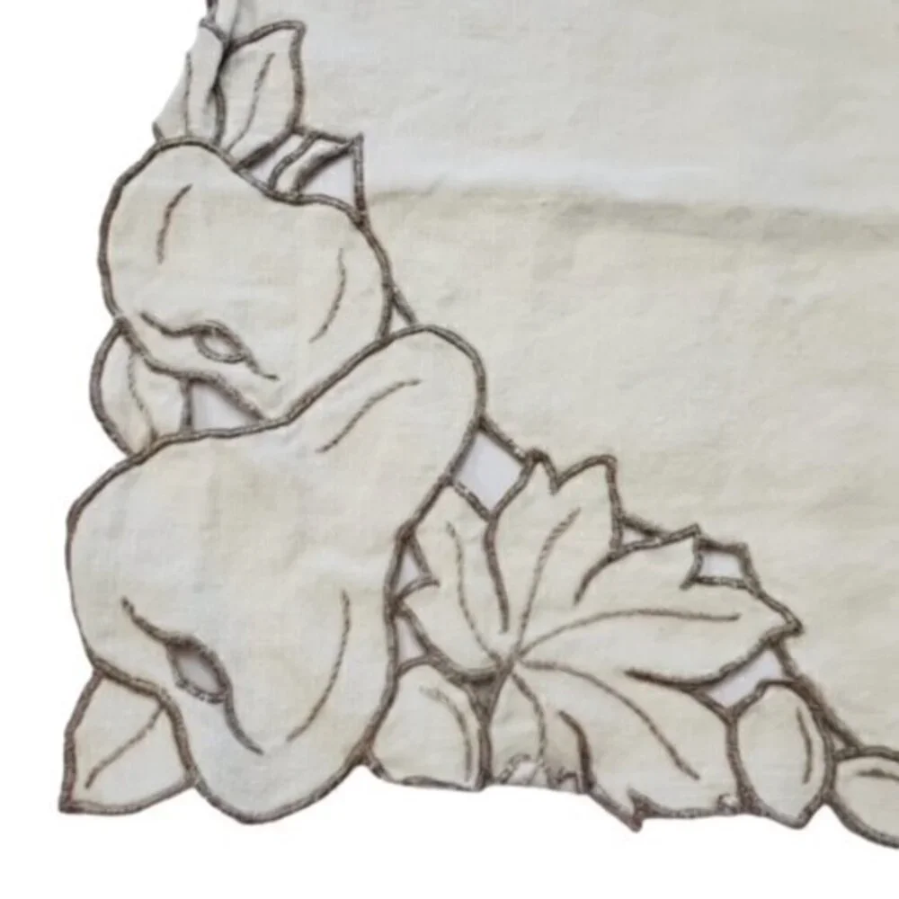 Vintage Ecru Embroidered Placemats (4) w/ Cutwork‎ Leaves Fruit COTTAGECORE EUC